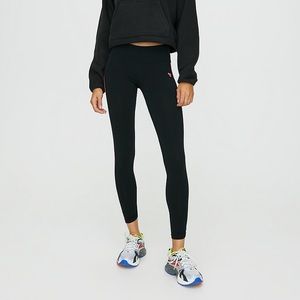 TNA Equator Legging Black/Pink mid-rise leggings